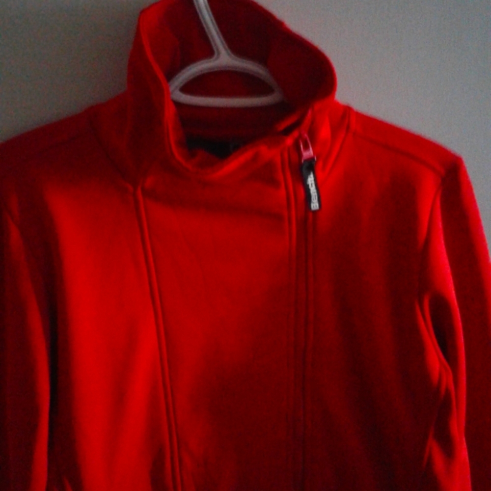 Bench zip up sweater
